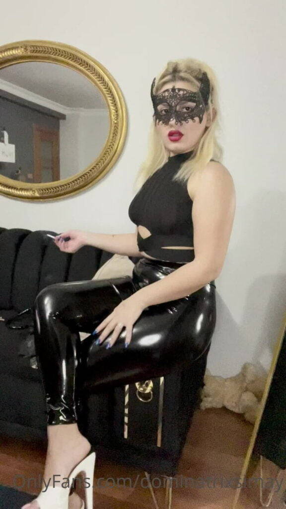 Latexli güzel