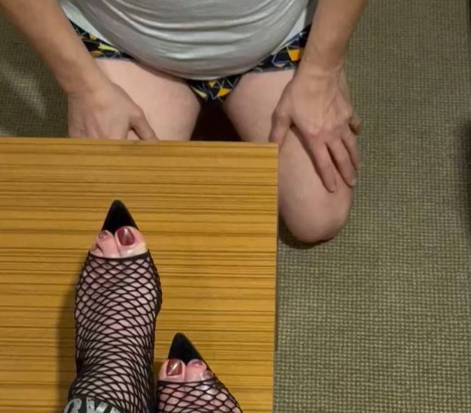 Feet worship 14